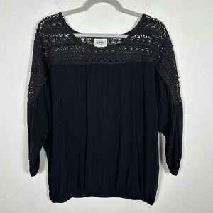 Ariat Womens Sz M Blouse black crochet lace shoulders loose fit blouson style